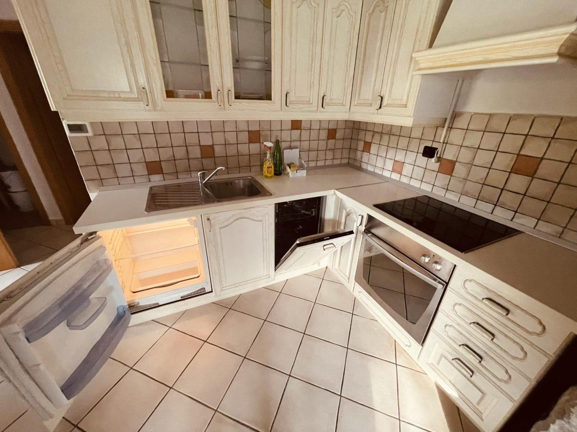 Paradise Villas With Swimming Pool コペル 部屋 写真